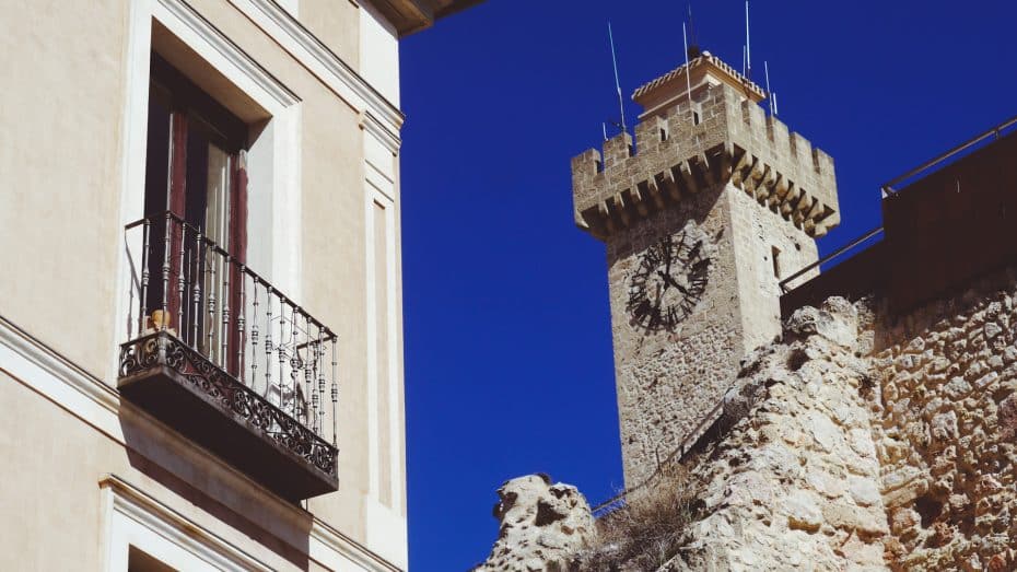 Torre de Mangana y parte de la Muralla de Cuenca