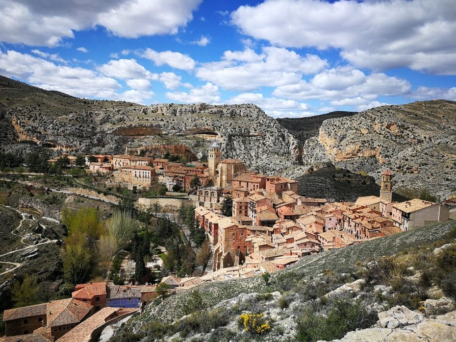Vista de Albarracín, uno de los pueblos amurallados más bonitos de España