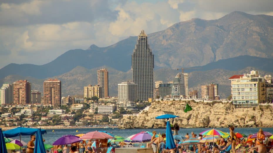 There are many beaches in Benidorm, some more crowded than others