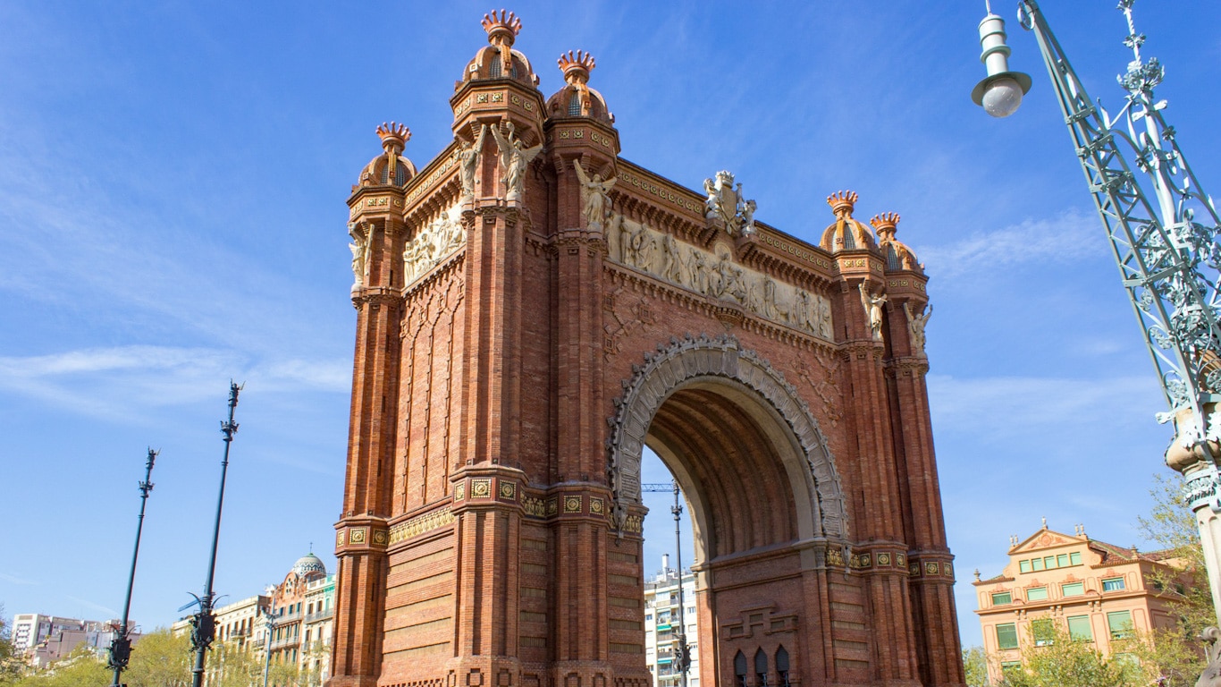 The Beginner's Guide for a Magical First Trip to Barcelona