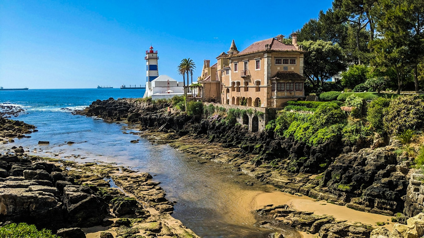 Best locations to stay in Cascais - Near the Santa Marta Lighthouse Museum