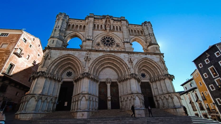 Cuenca Cathedral - façade