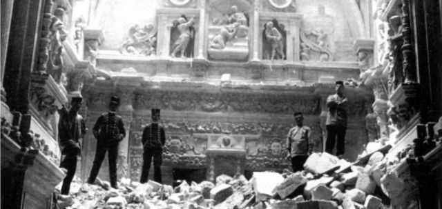 Destruction of the Cuenca cathedral in 1902