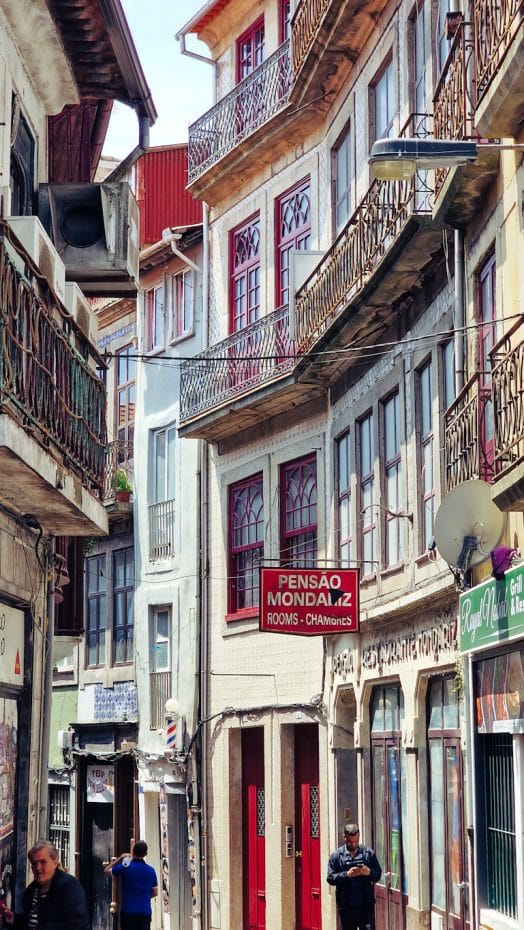Preciosa calle de Oporto