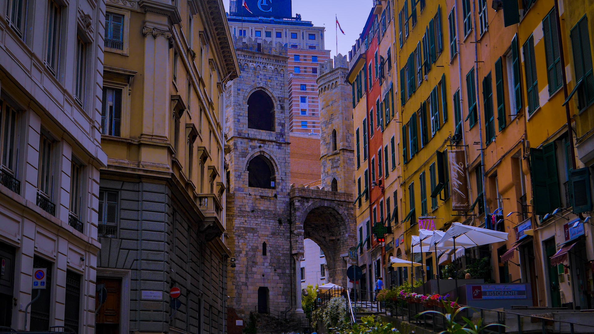 El Centro Histórico de Génova ofrece encantadoras y estrechas calles medievales y un montón de atracciones