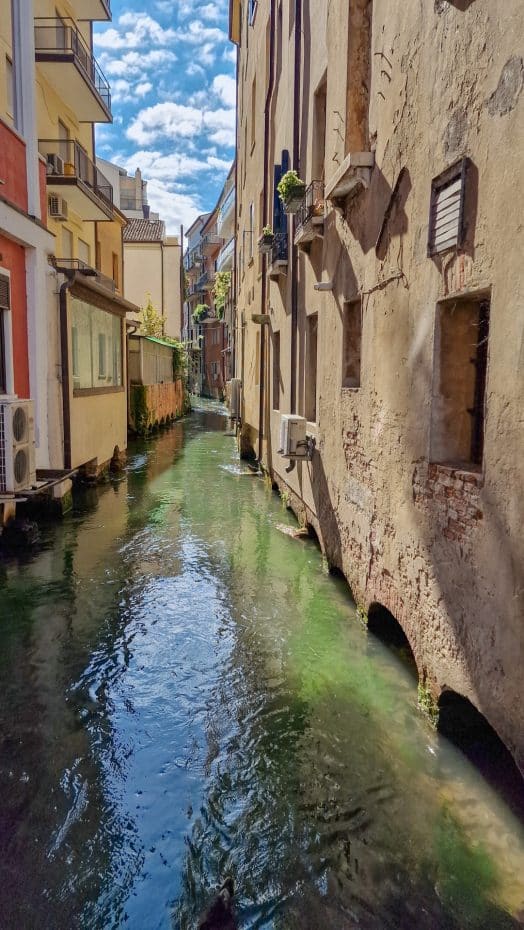 Los canales de Treviso son uno de los principales atractivos de la ciudad