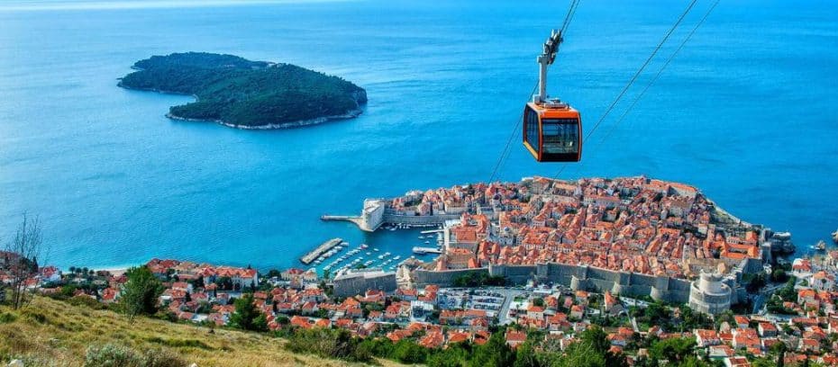 Ploce è la sede della famosa funivia di Dubrovnik