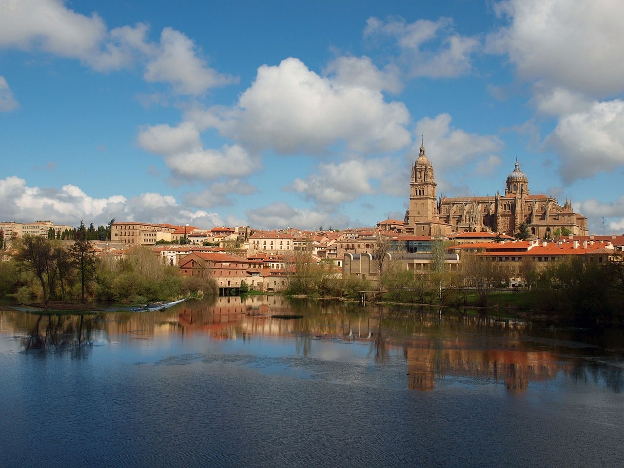 Vista di Salamanca dal quartiere Arrabal