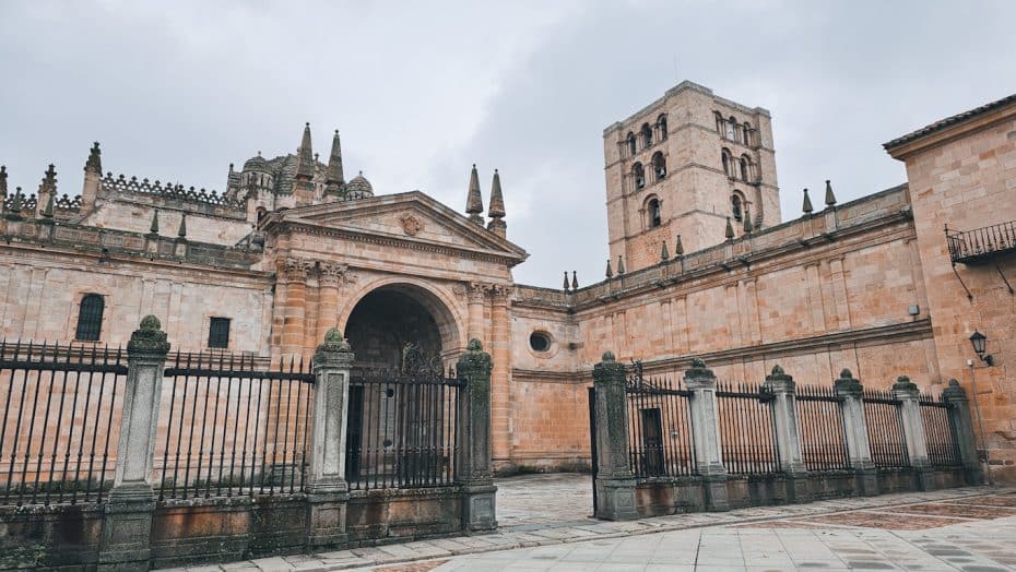 Zamora es famosa por su impresionante arquitectura medieval - Catedral de Zamora