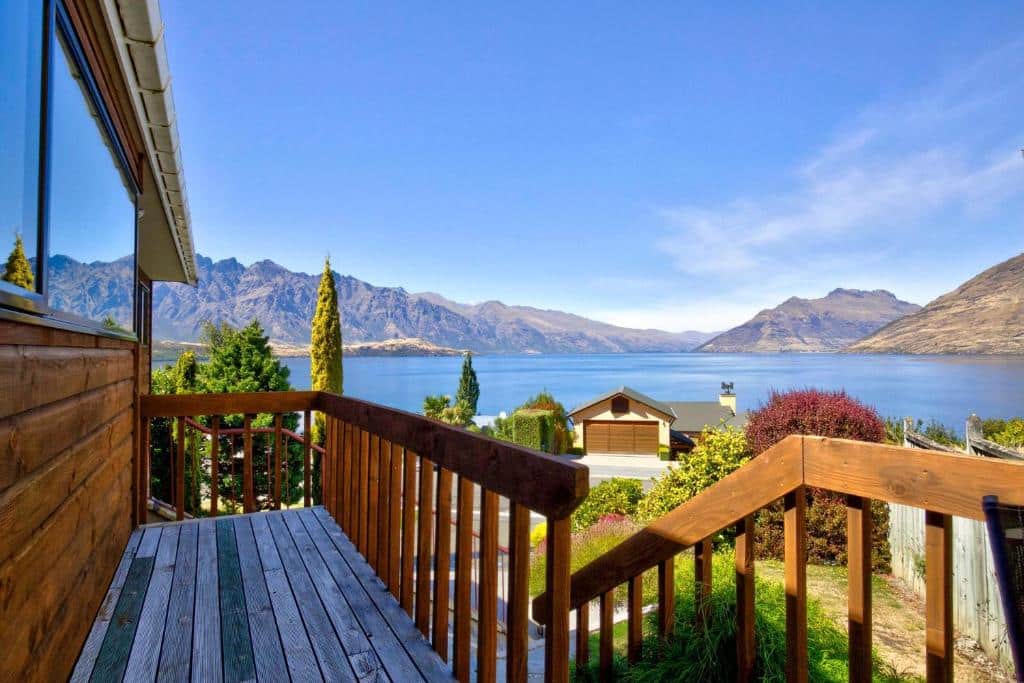 Kelvin Heights offre una vista mozzafiato sul lago Wakatipu