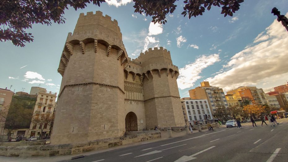 Torres de Serranos - Atracciones de Valencia