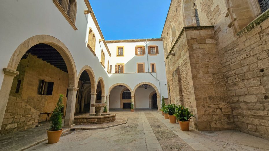 Palacio de la Almudaina - Patio