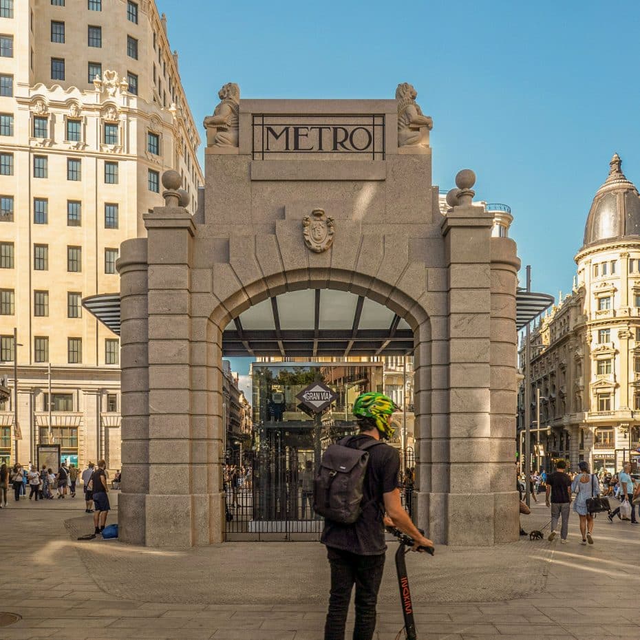 Templete monumental de la estación Gran Vía