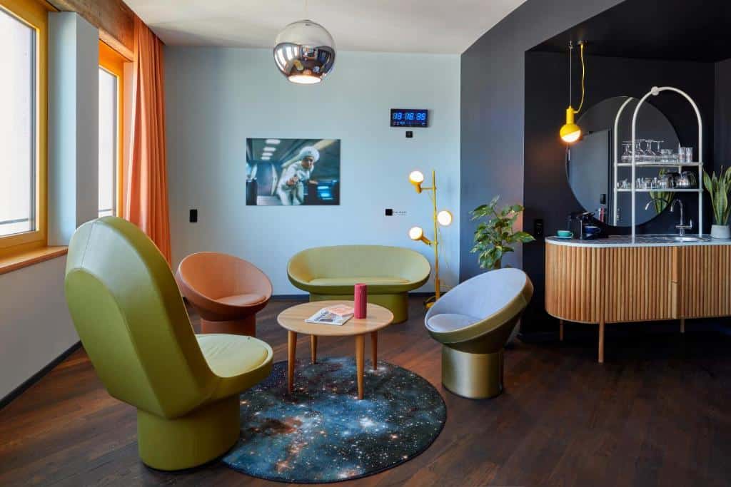 Retrofuturism in the heart of Cologne - 25hours Hotel The Circle