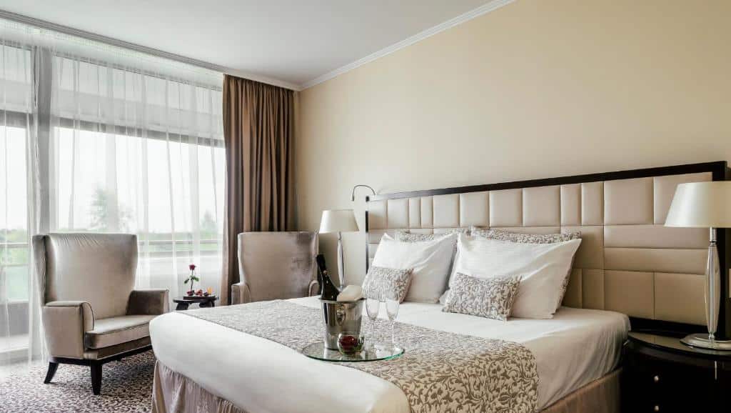 Rooms at the Baltic Beach Hotel & SPA are surprisingly traditional in their décor