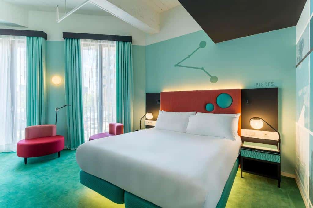 Rotterdam's Room Mate Bruno rooms display a tasteful décor reminiscent of the 1980s