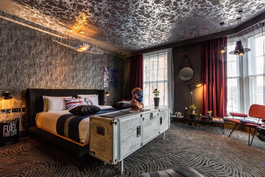 Steampunk meets contemporary design at London's Megaro Hotel