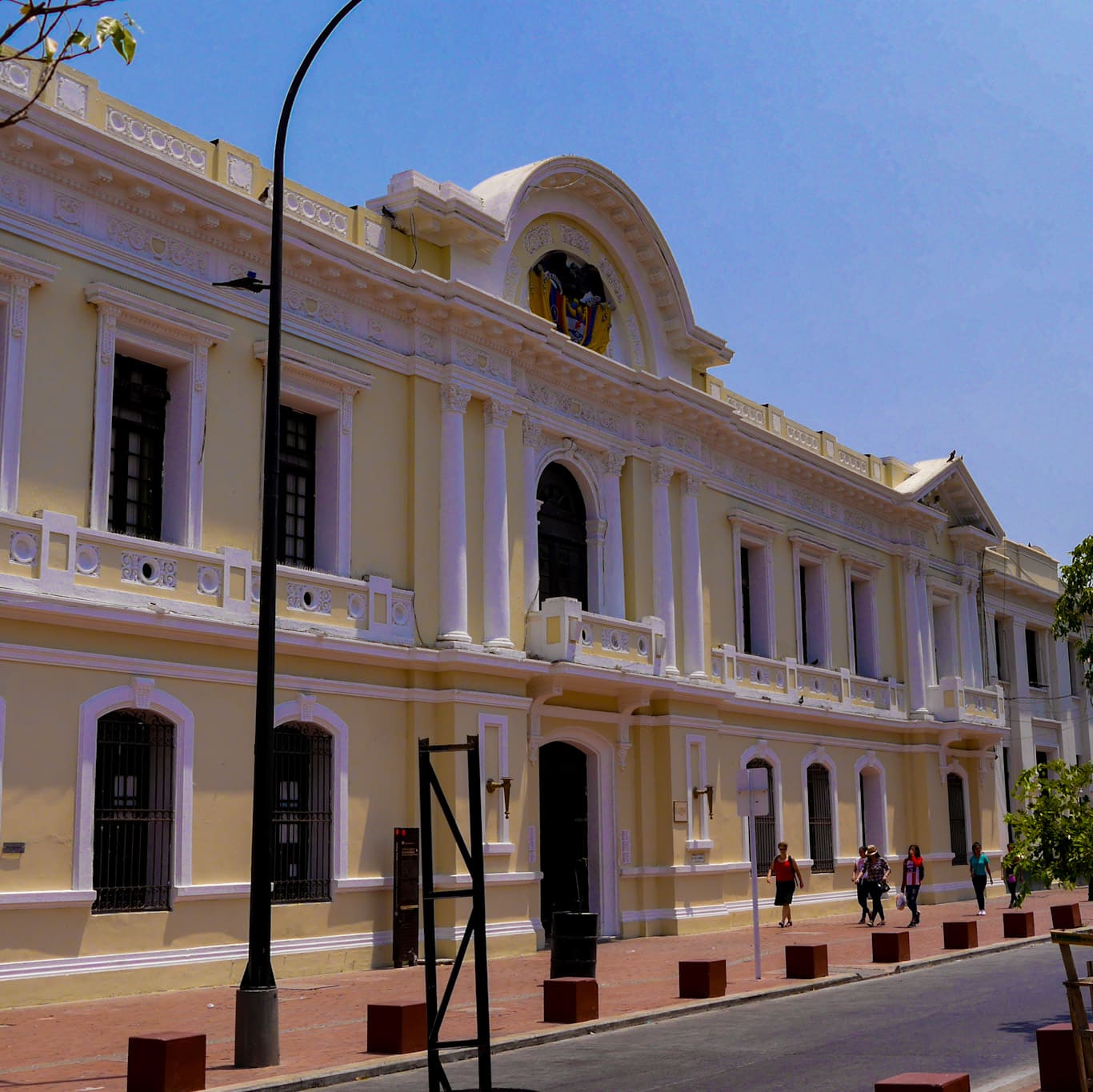 El centro histórico de Santa Marta, de época colonial, es uno de los más bonitos de Colombia
