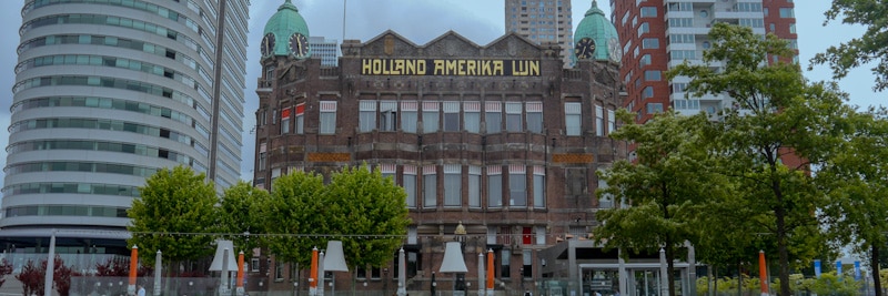 Al sur del centro de Róterdam, Feijenoord presume de un frente fluvial renovado con espacios culturales, salas de conciertos y arquitectura vanguardista.