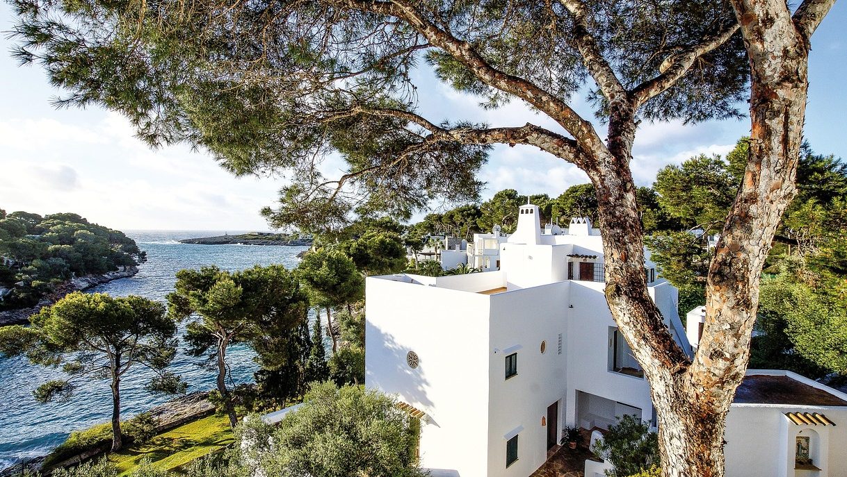 Cala d'Or es una zona de playa única donde alojarse en Mallorca