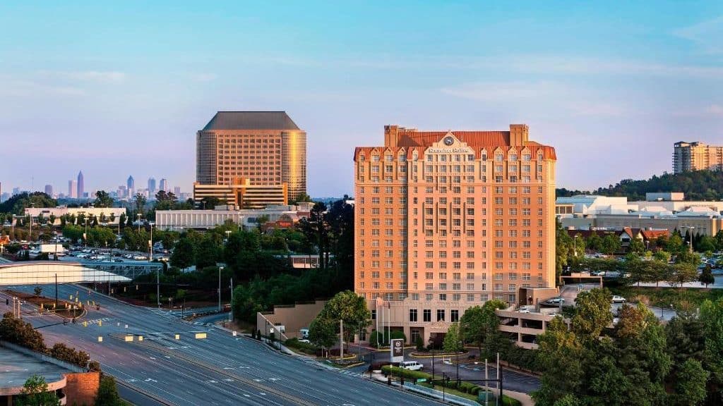 Ubicado en el norte de Atlanta, Cobb-Galleria es un elegante desarrollo comercial, residencial y de negocios con excelentes hoteles