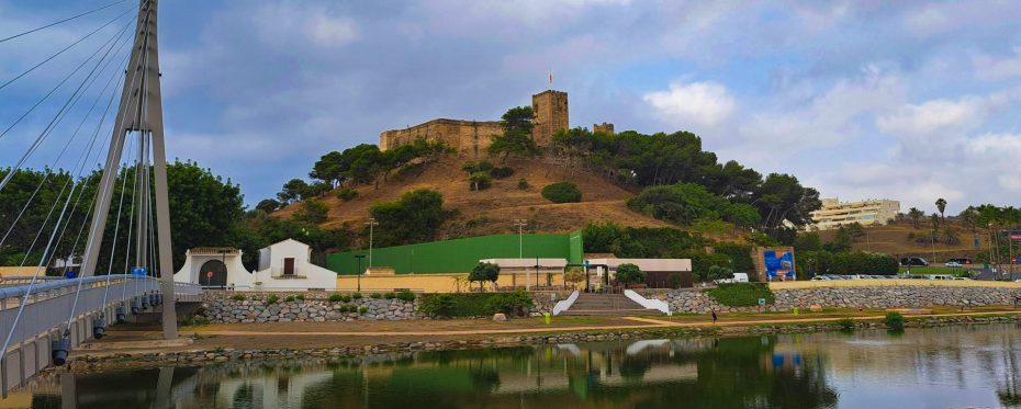La Playa del Castillo combina playas y atractivos históricos en Fuengirola