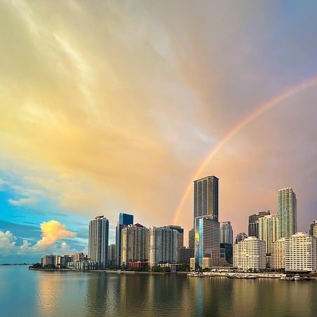 Miami destaca por su buena conexión en transporte público y oferta cultural variada