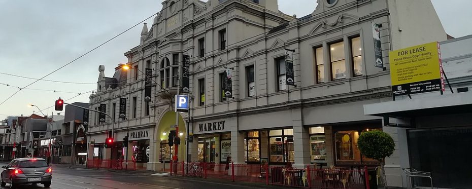 Prahran combina vida nocturna y compras en un mercado histórico de Melbourne