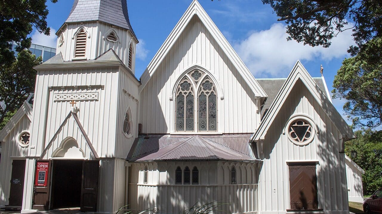 Thorndon es un barrio de Wellington conocido por sus casas históricas, calles arboladas y su cercanía al complejo parlamentario