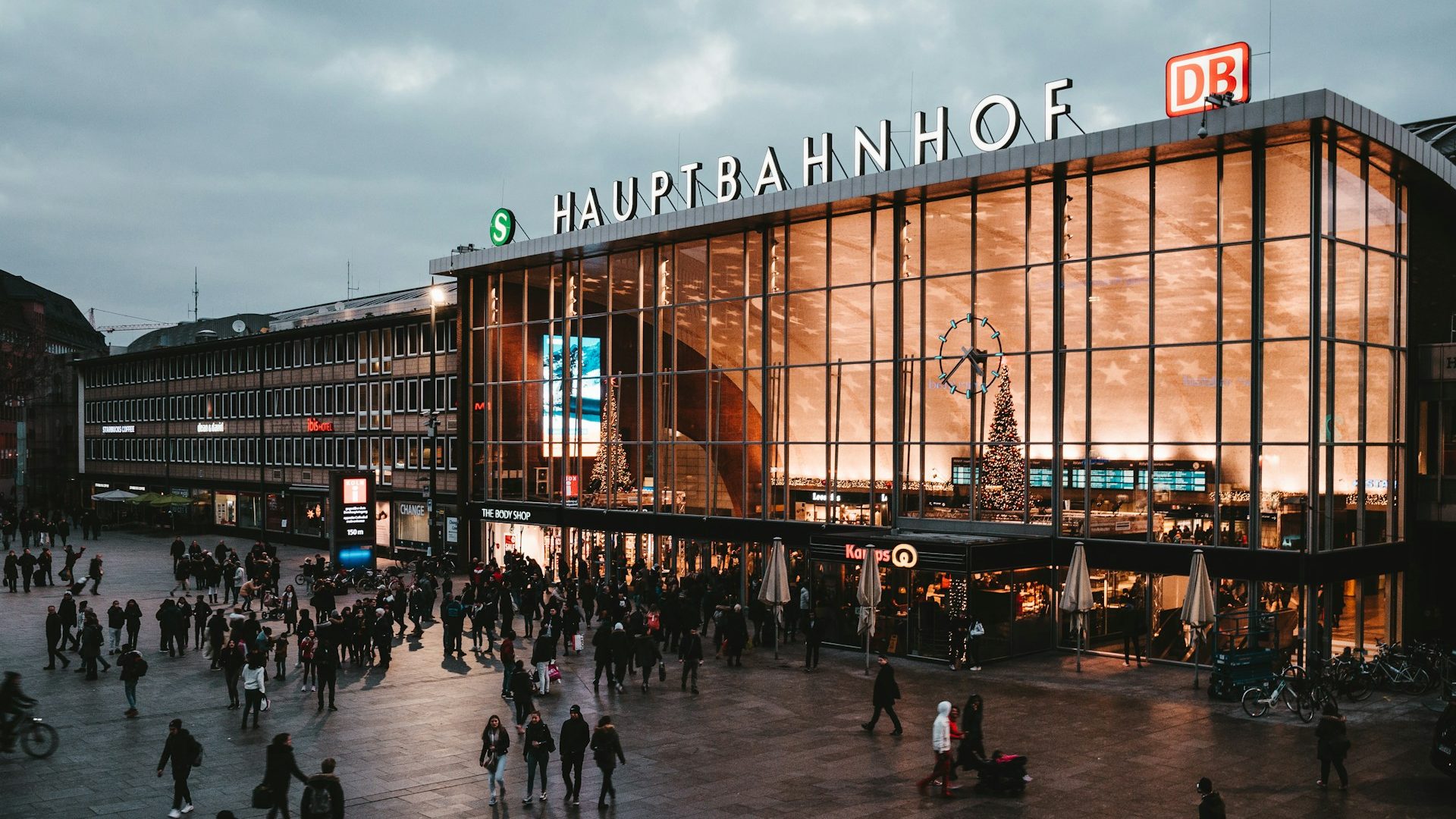 Altstadt-Nord es la mejor zona donde alojarse cerca de la estación central de Colonia (Köln Hauptbahnhof)