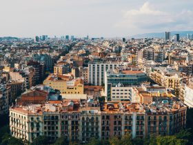 Dove alloggiare a Barcellona: Le migliori zone e hotel