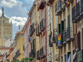 I migliori hotel LGBT-friendly a Madrid per un Pride tutto l'anno