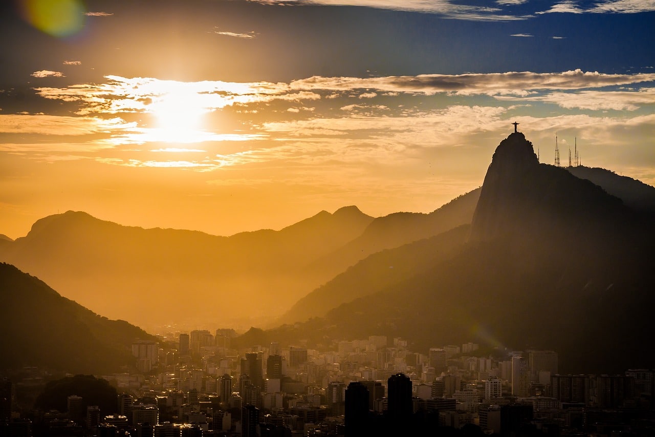 Con il suo fascino residenziale e l’ottimo collegamento con la metro, Flamengo offre tranquillità e praticità.