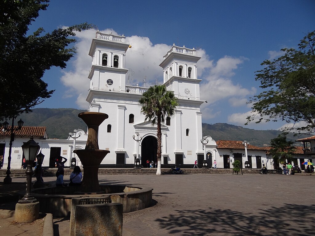 Se cerchi un’atmosfera tranquilla con un tocco di storia, Girón è una delle zone migliori dove alloggiare a Bucaramanga.