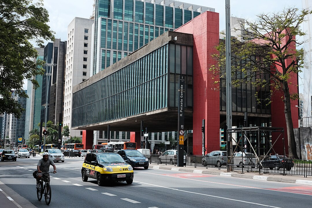 Il MASP ospita una delle collezioni d'arte più importanti dell'America Latina.
