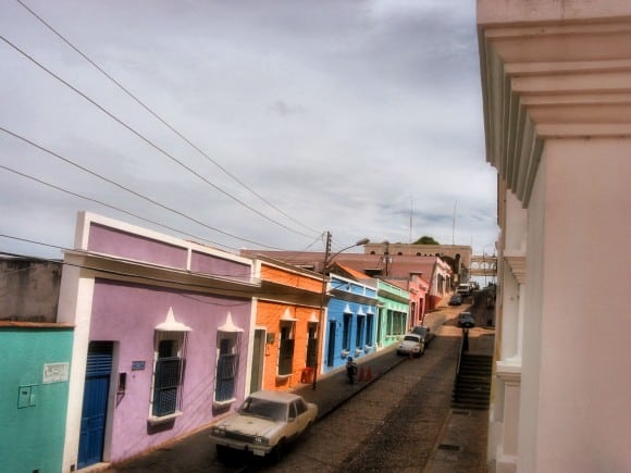 Casas coloridas camino del Orinoco