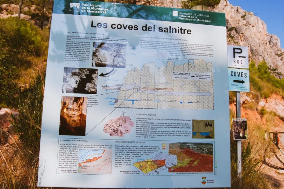 Panell informatiu al Parc Natural de la Muntanya de Montserrat