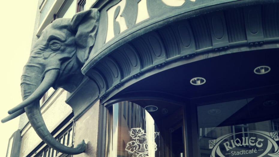 Elefante decorativo Café Riquet