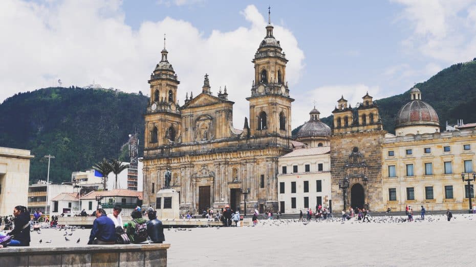 La Catedral Primada es uno de los atractivos imperdibles de Bogotá