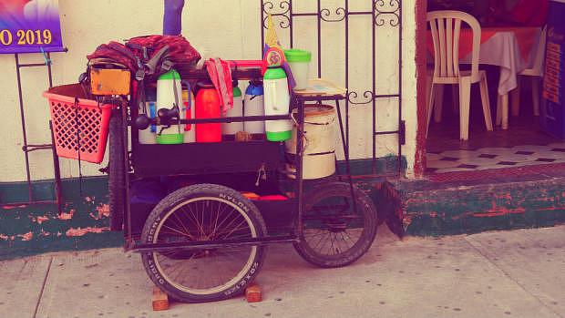 Vendedor ambulante de café - Cartagena de Indias