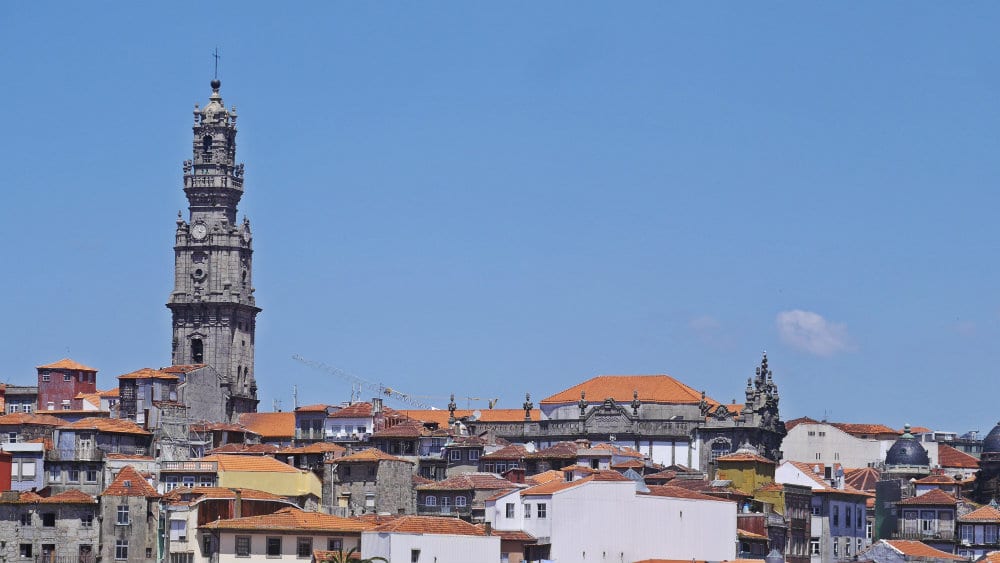 Alojarse en Vitória - Torre dos Clérigos - Oporto