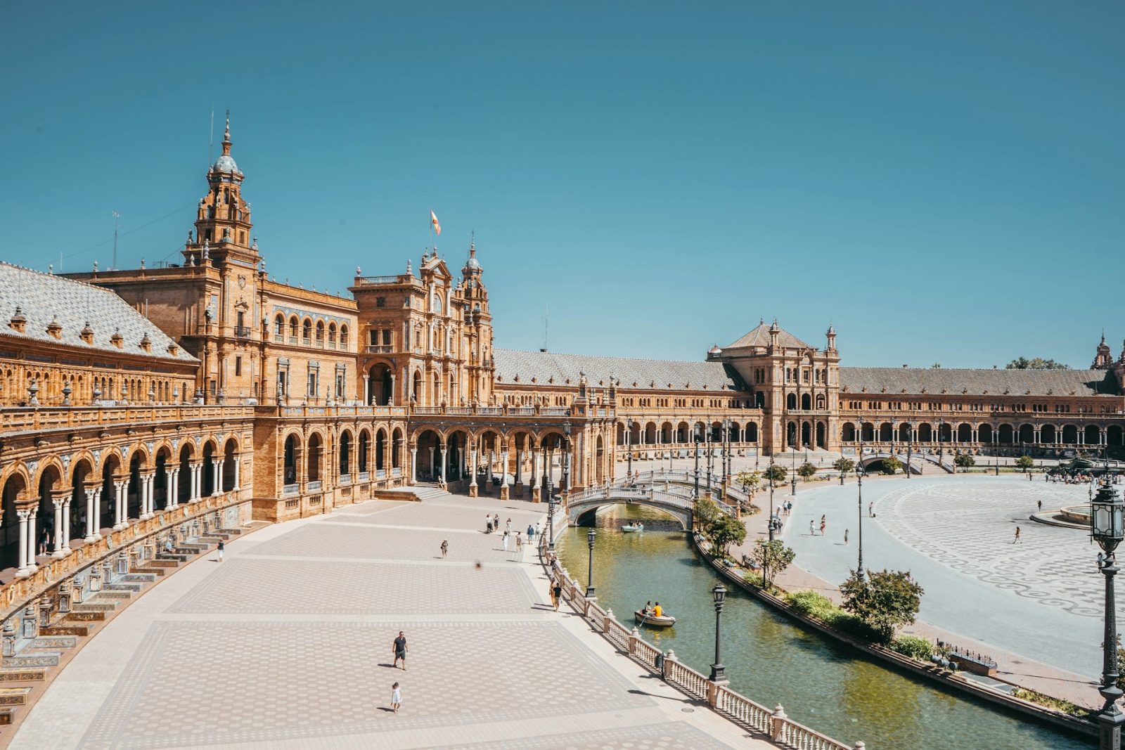 Dónde dormir en Sevilla: Mejores zonas y hoteles