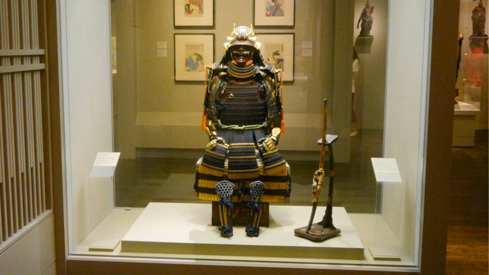 Traje de samurai en la colección de arte asiático del San Antonio Museum of Art