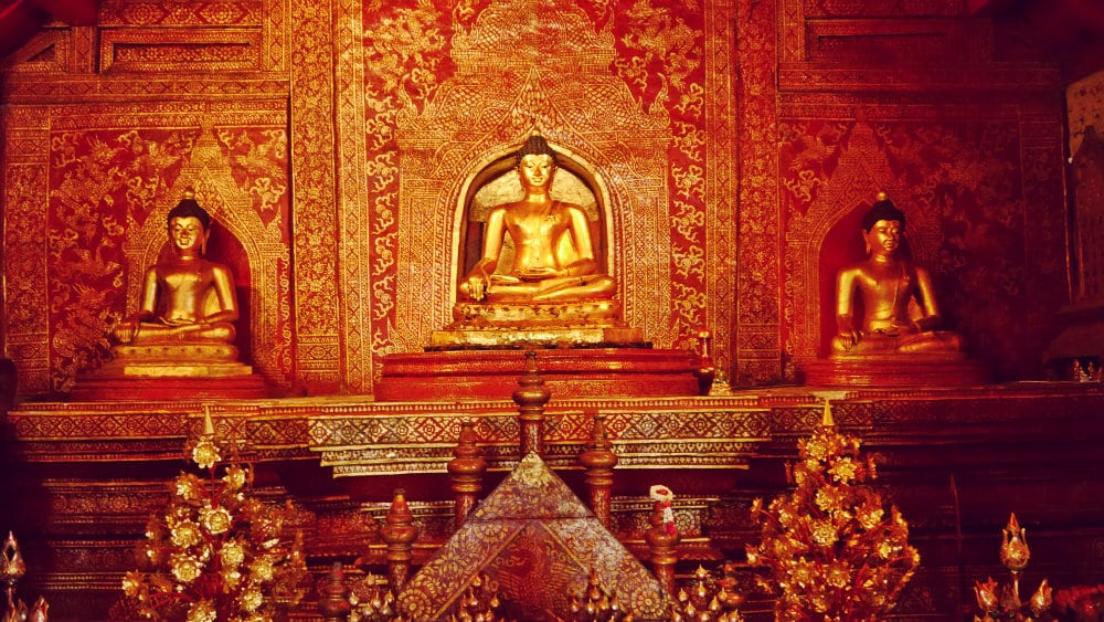 Buddhas de época medieval - Wat Phra Singh