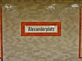 Alexanderplatz - Estación de U-Bahn