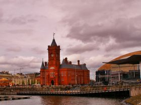 Dónde dormir en Cardiff - Mejores zonas y hoteles