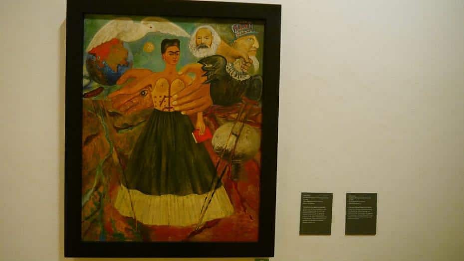 El marxismo dará la la salud a los enfermos - Obra de Frida Kahlo en el Museo La Casa Azul