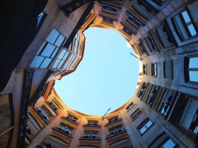 Atracciones de Barcelona: La Pedrera (Casa Milà)