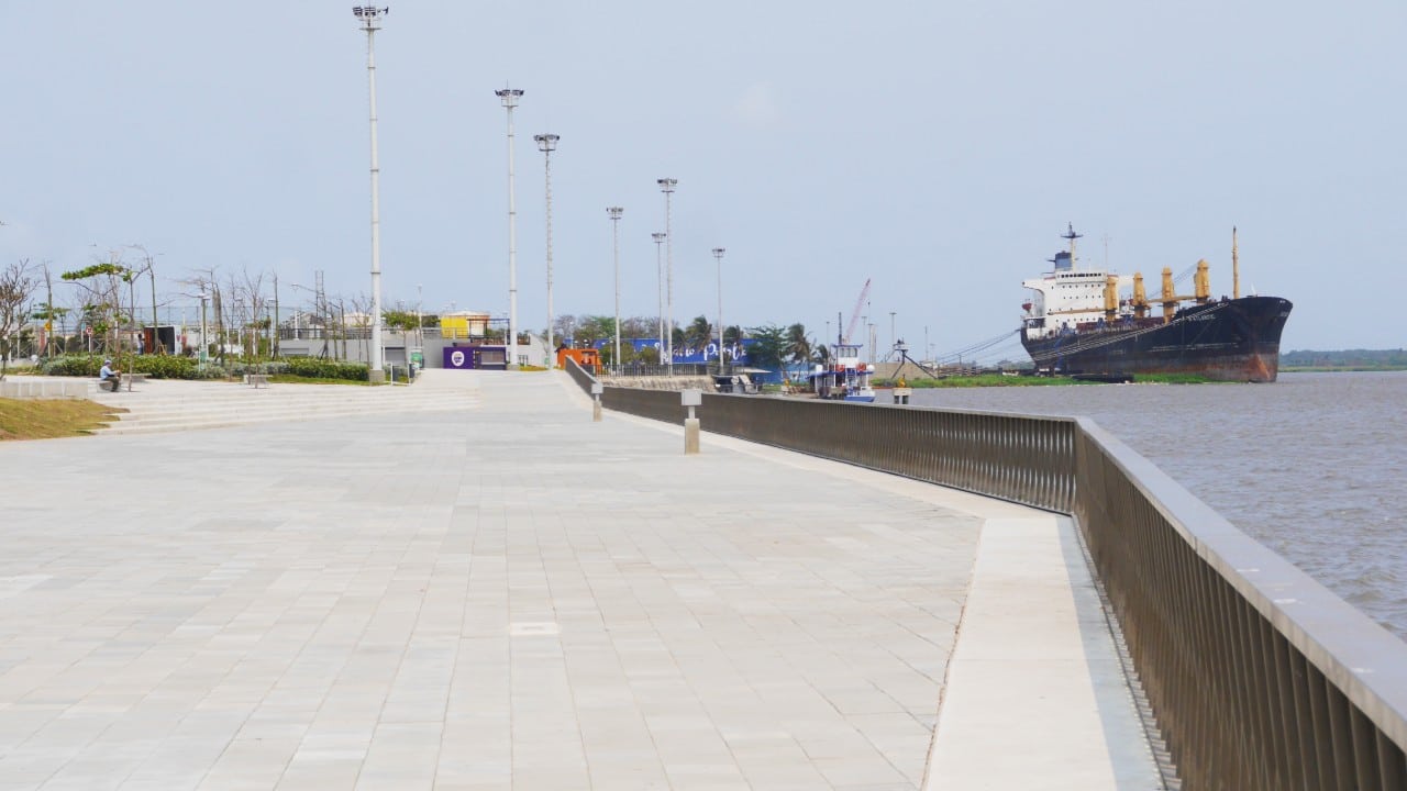 Qué ver en Barranquilla - Malecón Puerta de Oro