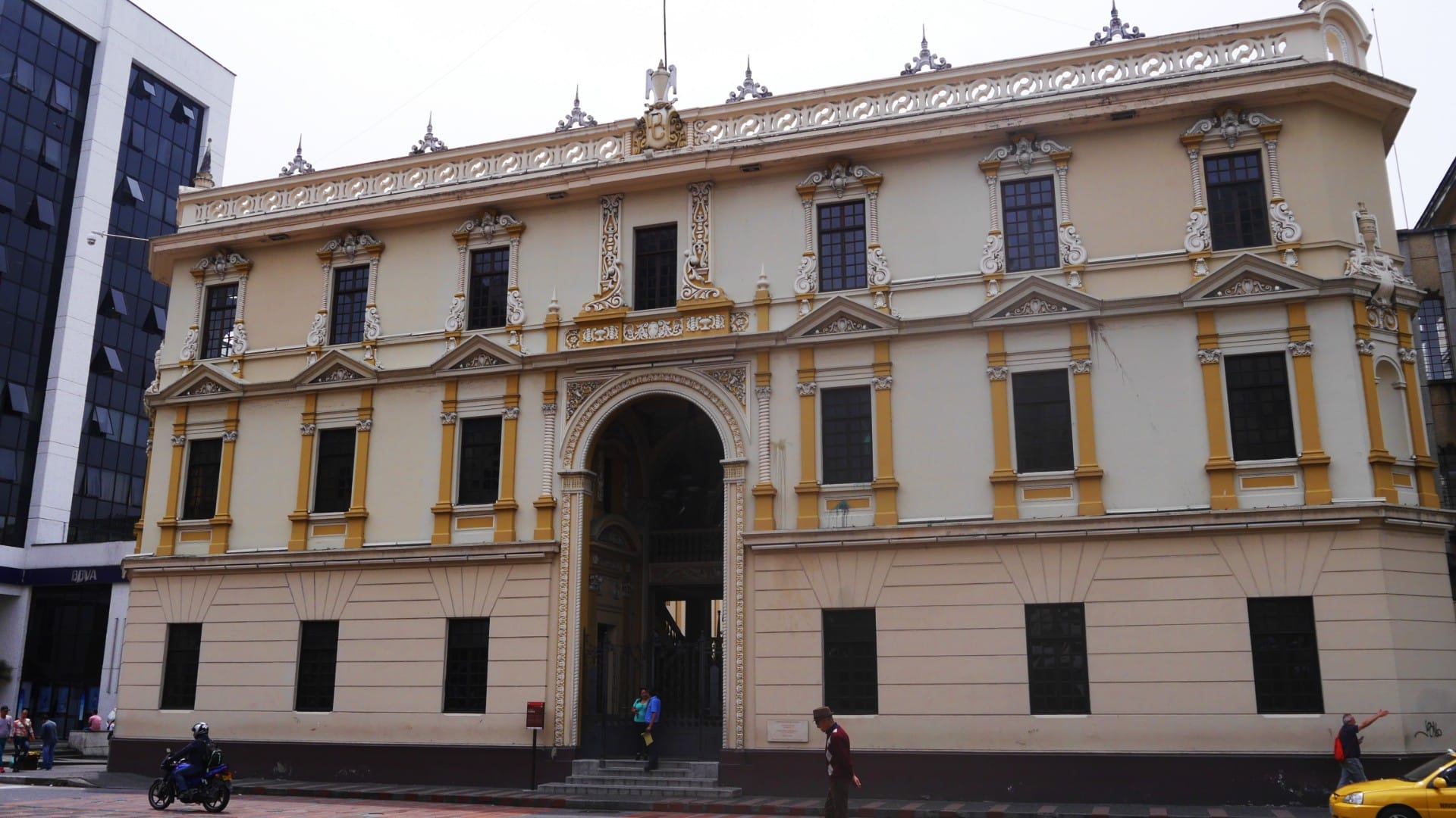 Atracciones de Manizales - Edificio de la Gobernación de Caldas